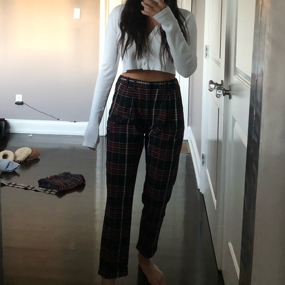 Light before dark plaid pants - Picture 2 of 8